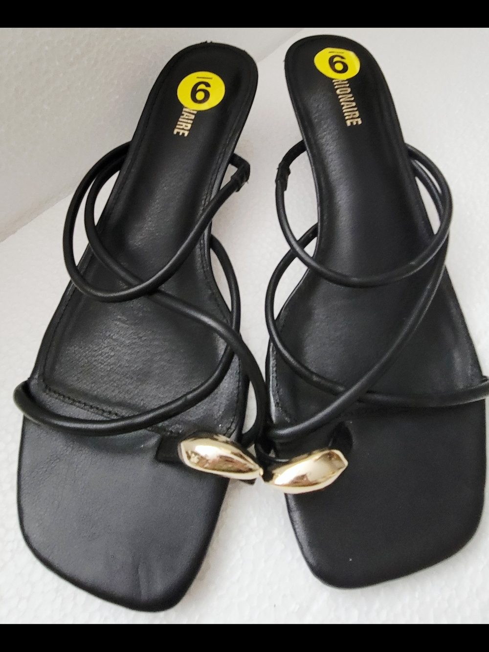 CUSHIONAIRE Venue Strappy Mini Heel Sandals New without Tags Size 9